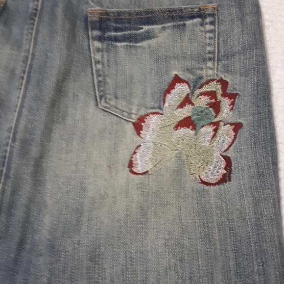 Armor Jean's Skirt With Floral Design - Picture 3 of 6